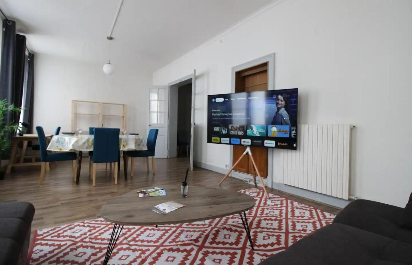 L'Amour De La Paix - Centre-Ville - Jardin - Proche Gare - Tv65"Primevideo - Ambiance Tres Chaleureuse - Parking Gratuit Sous-Video Surveillance Proche - Gere Par Presta-Zen'Services Verdun-sur-Meuse Стая снимка